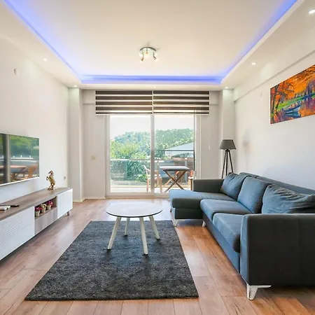 Modern Flat Near Public Transportation In Kemer Apartment *