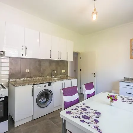 Modern Flat Near Public Transportation In Kemer Апартаменты